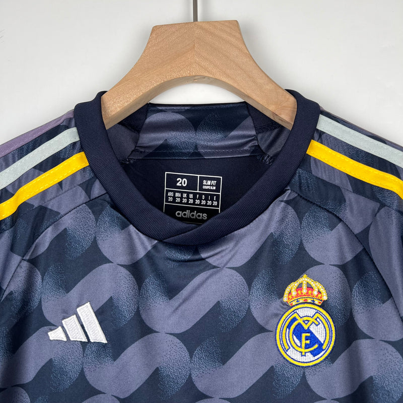 Kit Infantil Real Madrid 23/24 // Third