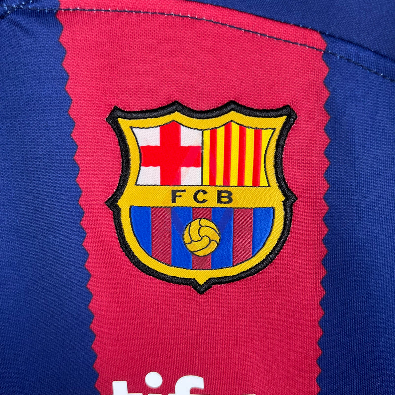 Camisa Barcelona 23/24 // Feminina